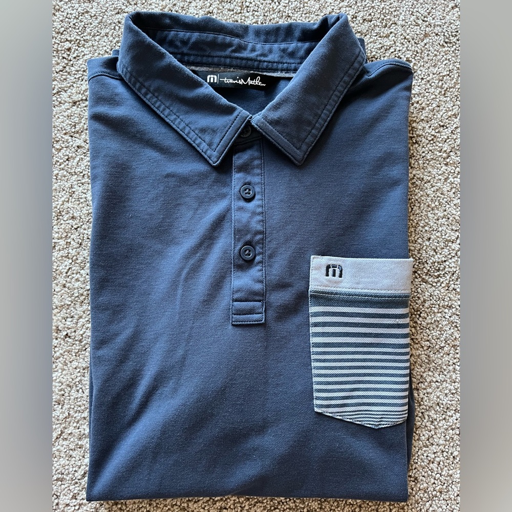 Travis Mathew Mens golf polo. Size L